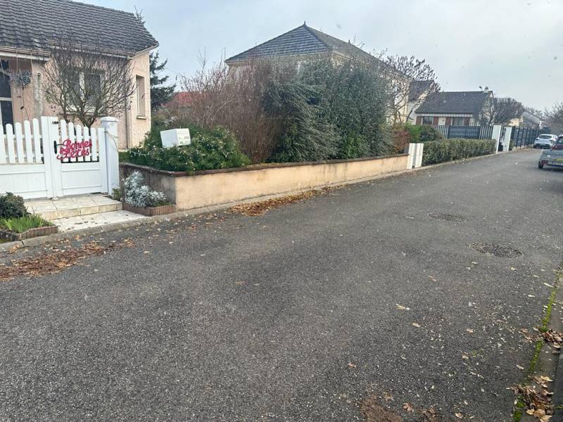 Rénovation des aménagements extérieurs d'une maison demi-niveau à Gondreville, entre Toul et Nancy